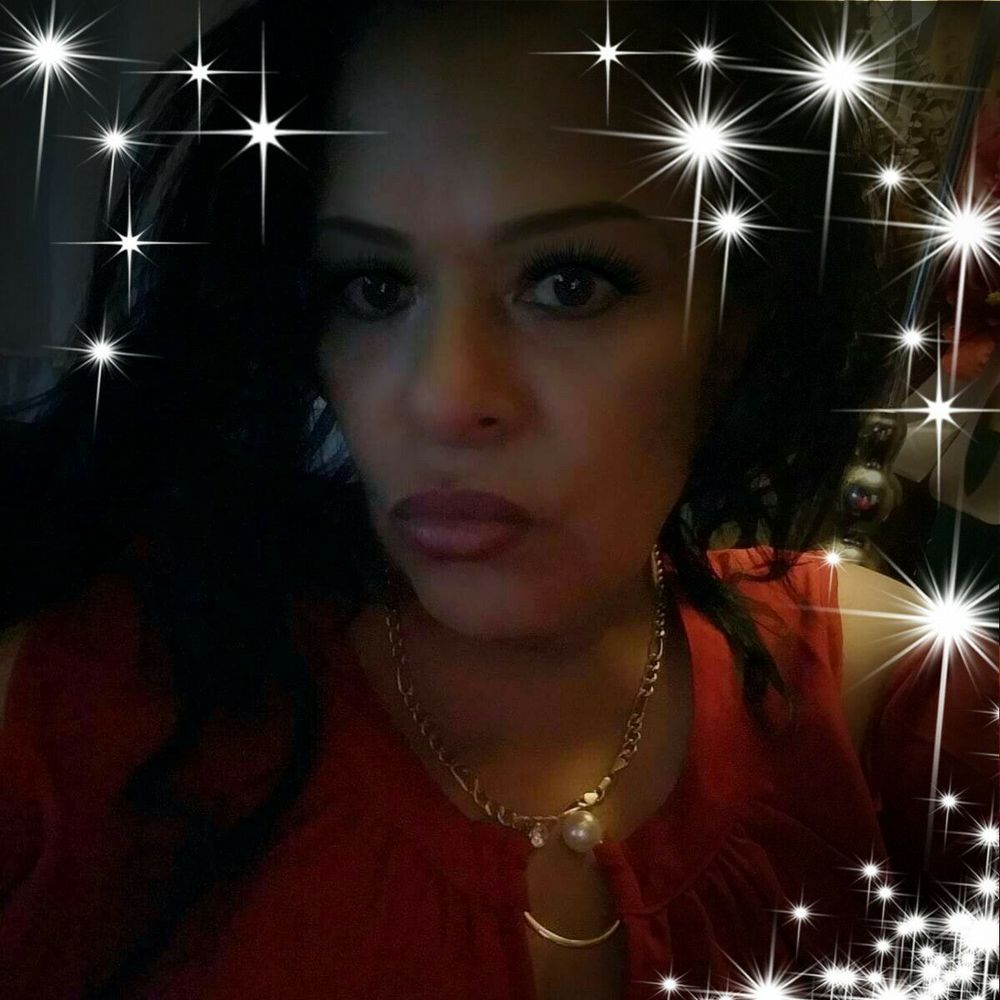 Meet your Posher, Alma